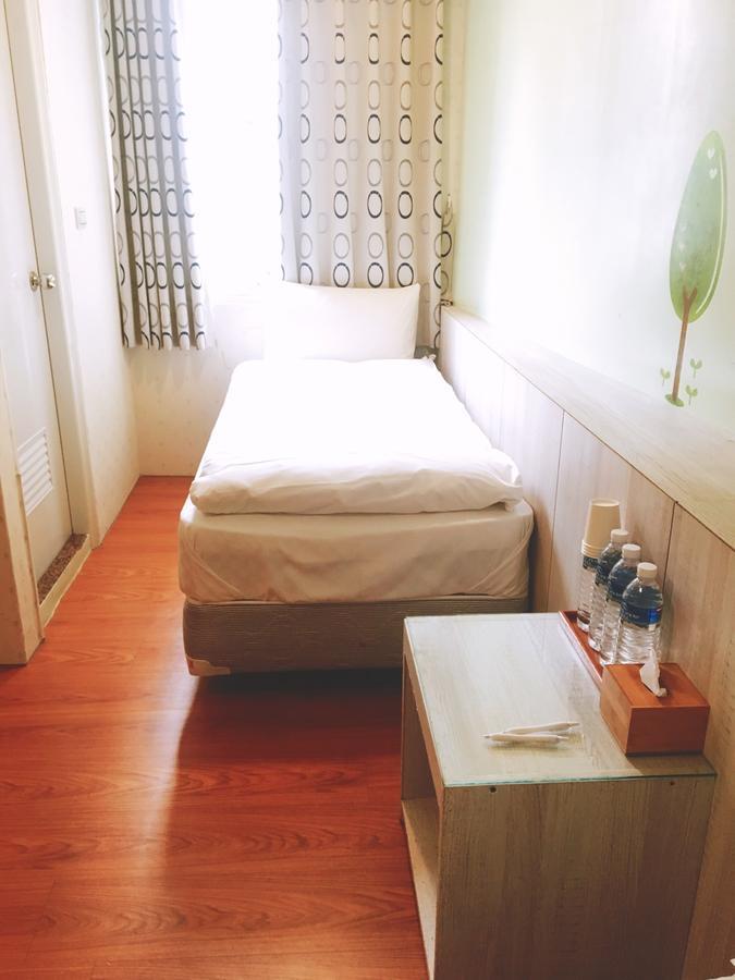 Mini Box Hotel Тайбэй Экстерьер фото