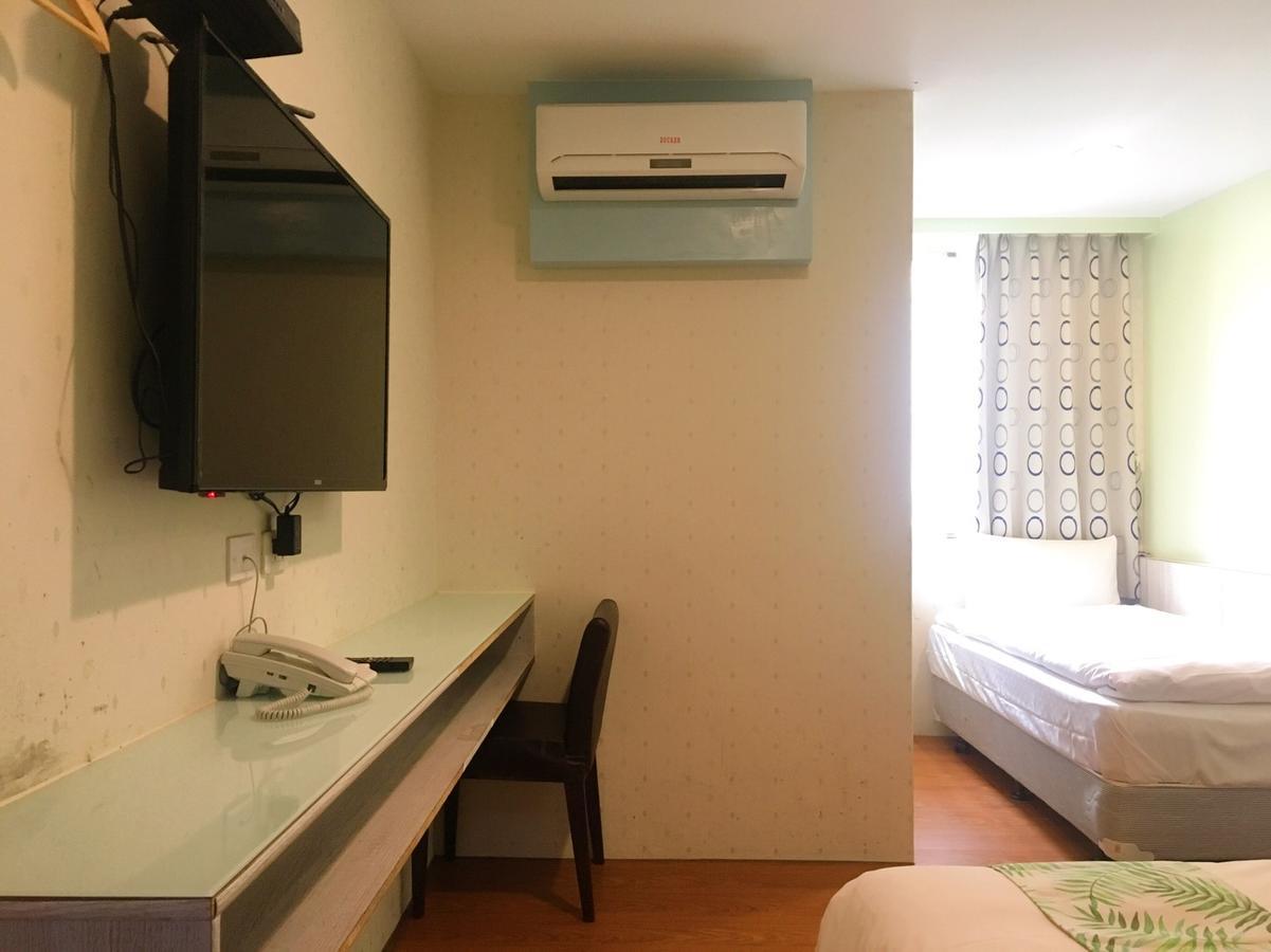 Mini Box Hotel Тайбэй Экстерьер фото