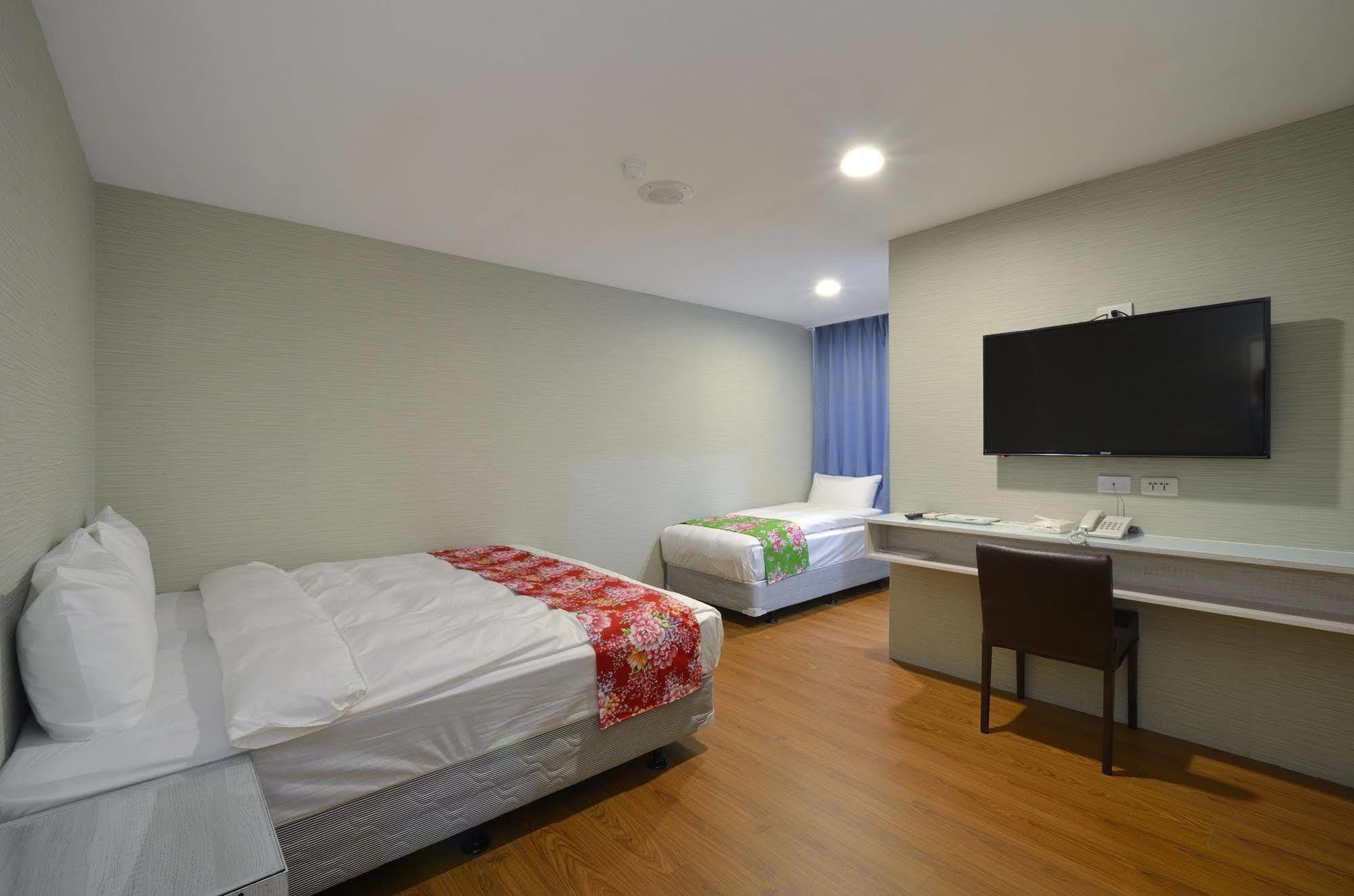 Mini Box Hotel Тайбэй Экстерьер фото